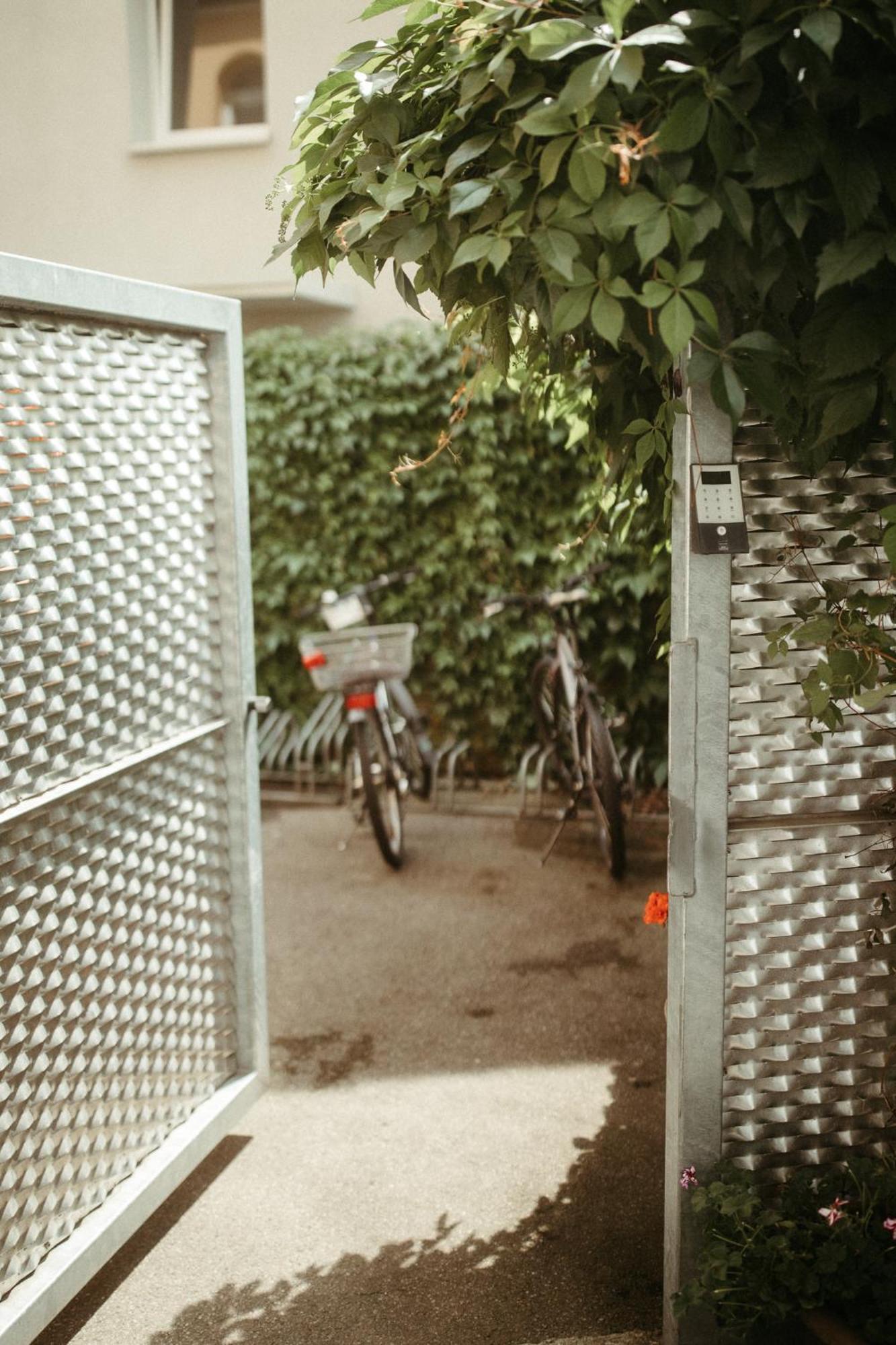 Stadthotel Kleiner Berg Friedrichshafen Esterno foto